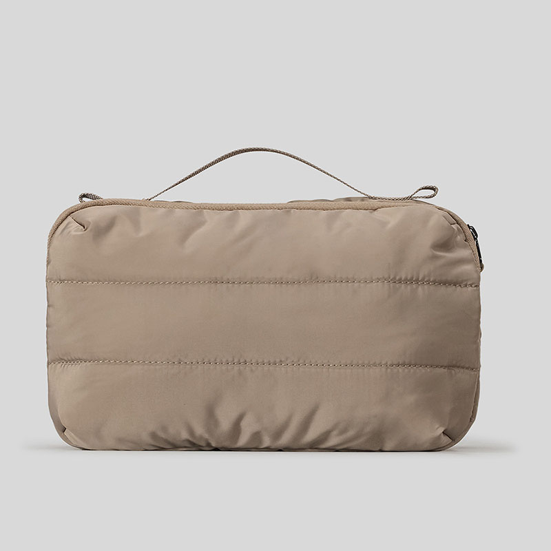 Chain Crossbody Quilted - Bolso acolchado de nailon ligero para