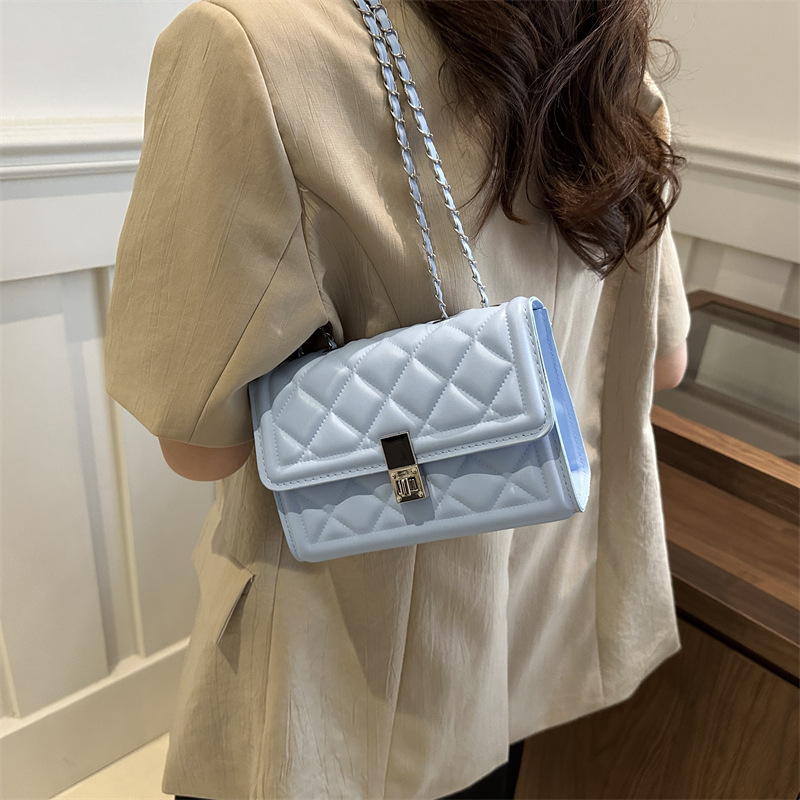 Bolso bandolera acolchado con  - Chain Crossbody Quilted reseña y precio